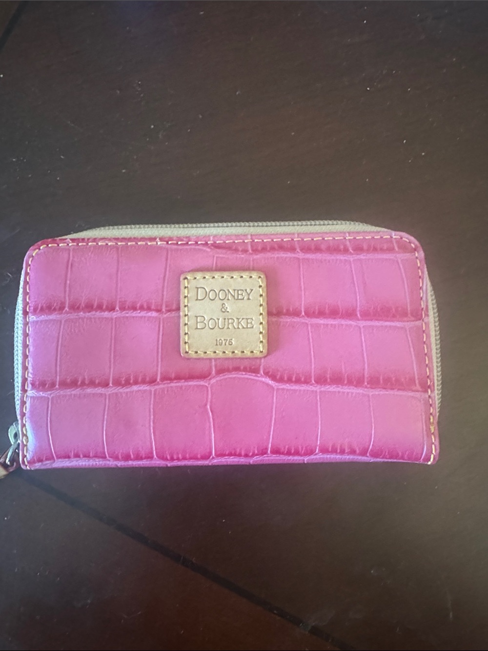 Dooney & Bourke Pink Croc-Embossed full-Zip Wallet